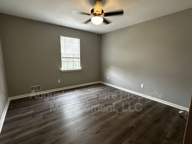 Building Photo - 4565 Rockdale Ct