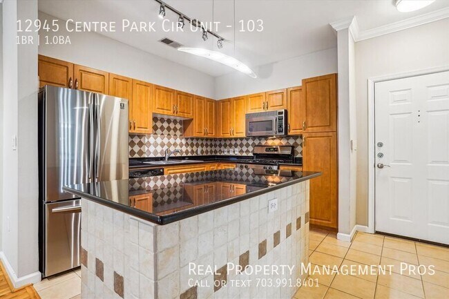 Building Photo - 12945 Centre Park Cir