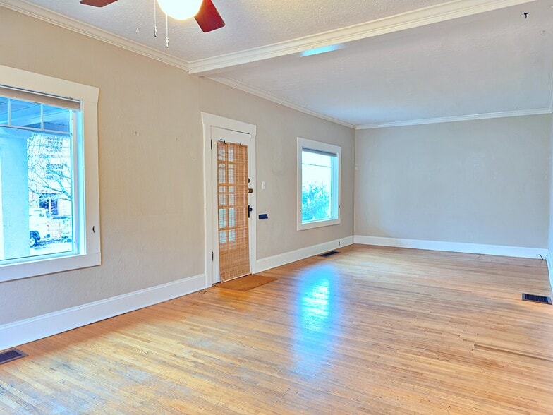 Building Photo - 4631 SE Clinton St