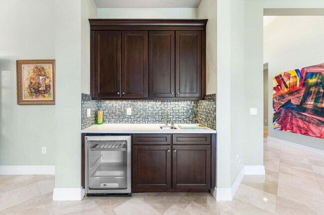 Building Photo - 16631 Chesapeake Bay Ct