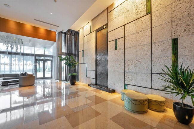 Building Photo - 6899 Collins Ave