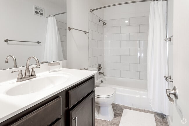 2BR, 2BA - Lexington Hills Apartments