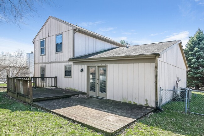 Building Photo - 1663 Rogers Cir