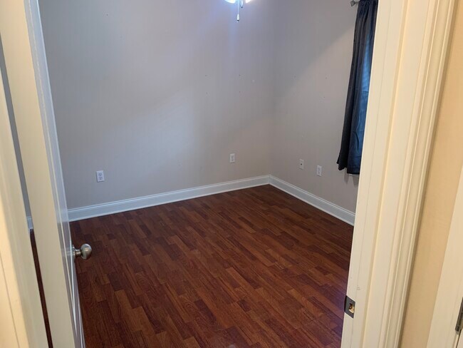 Building Photo - 17618 Avalon Terrace