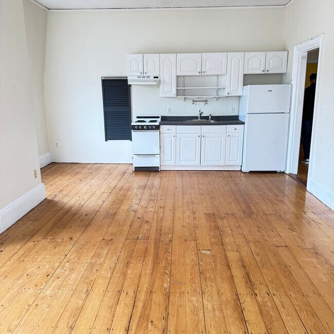 Building Photo - 86 Ellery St