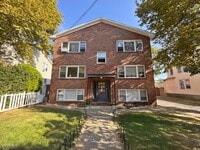 Building Photo - 2063 Elizabeth Ave