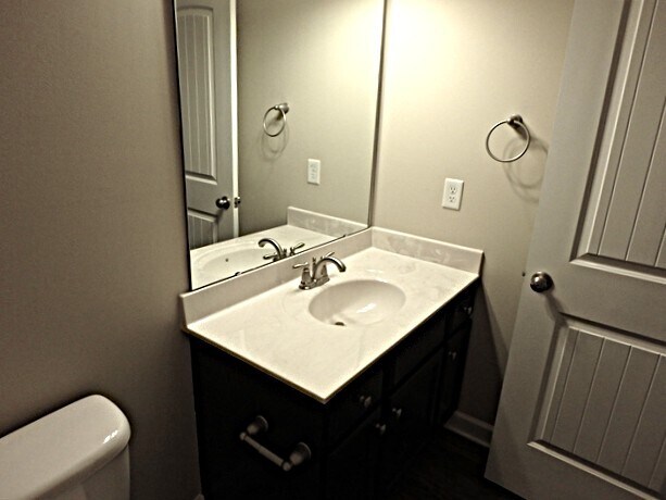 Building Photo - 524 McCarthy Dr