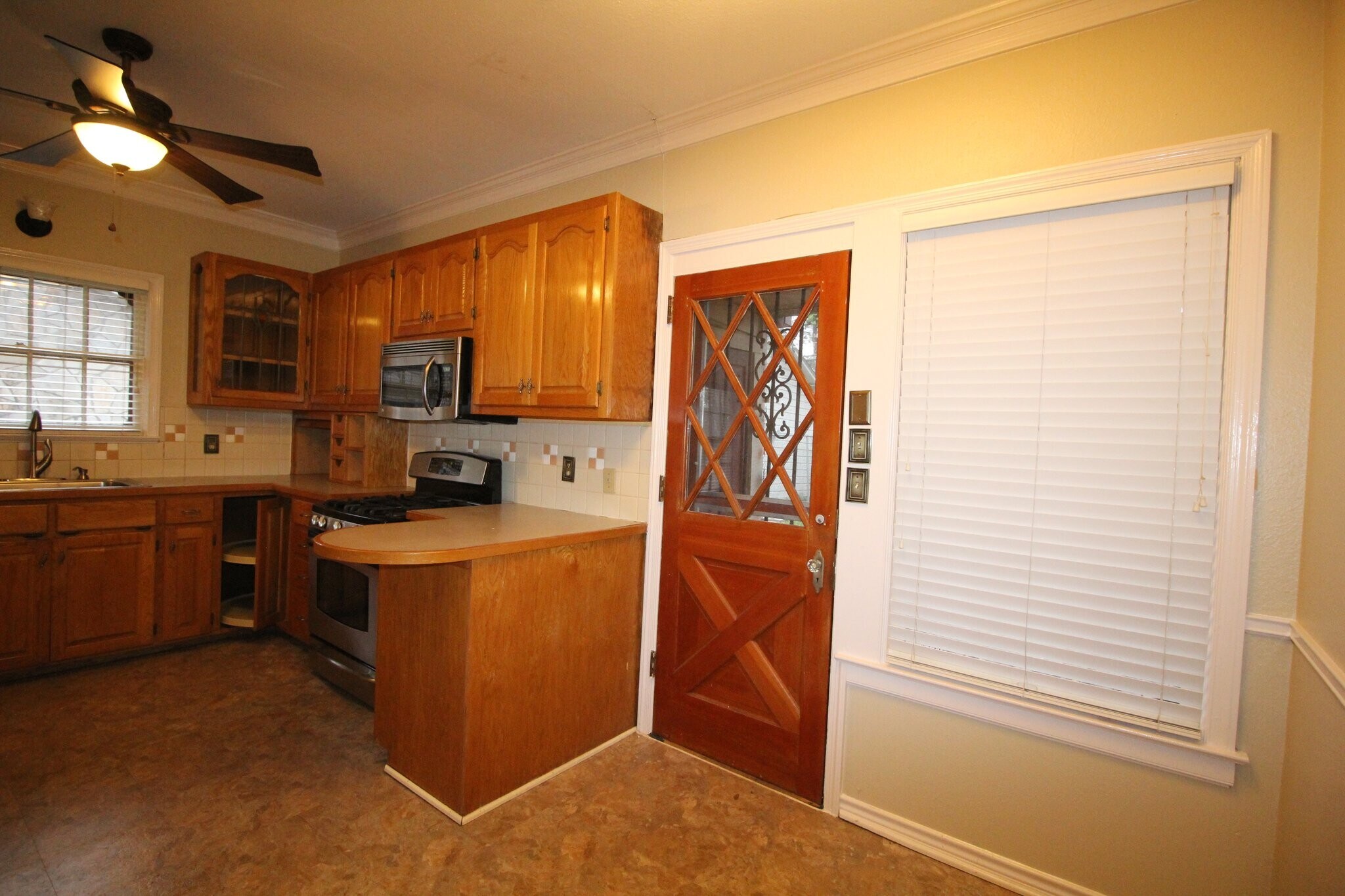 Building Photo - 139 Thomas Jefferson Dr