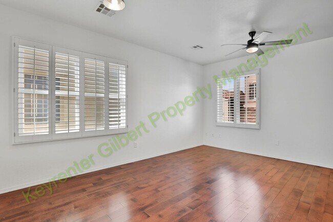 Building Photo - Charming Gilbert Home in The Gardens Community!