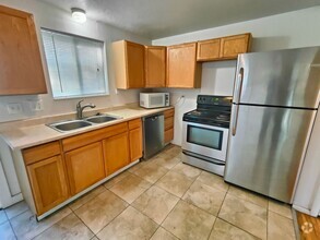 Building Photo - 784-794 S 450 W