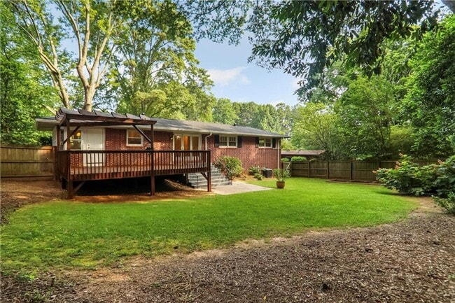 Building Photo - 3659 Admiral Dr