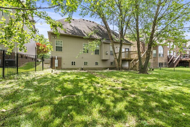 Building Photo - 777 Maidencane Dr