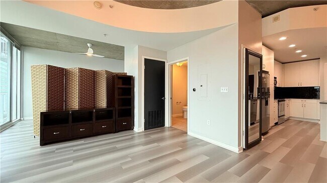 Building Photo - 860 Peachtree St NE