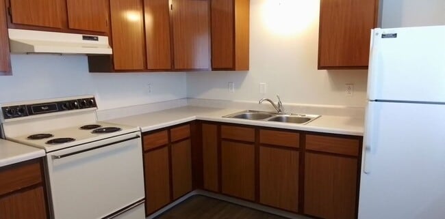 Building Photo - 602 Van Dorn St