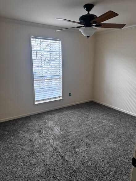 Primary Photo - 268 Heatherwood Dr
