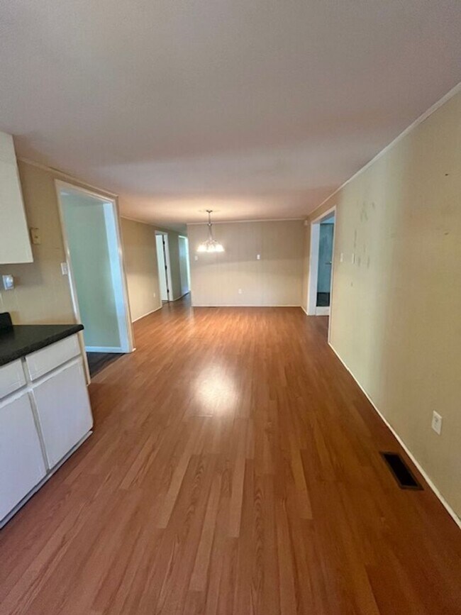 Building Photo - Escape to Your Private Retreat in Warner R...