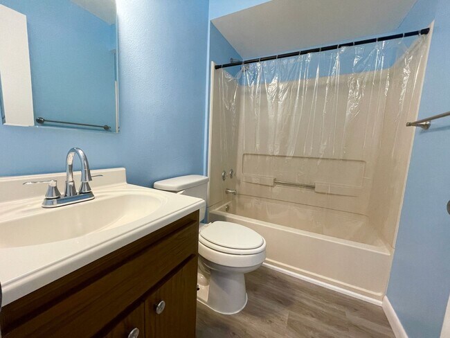 Building Photo - RARE Fort Myers Beach Townhome Now Available