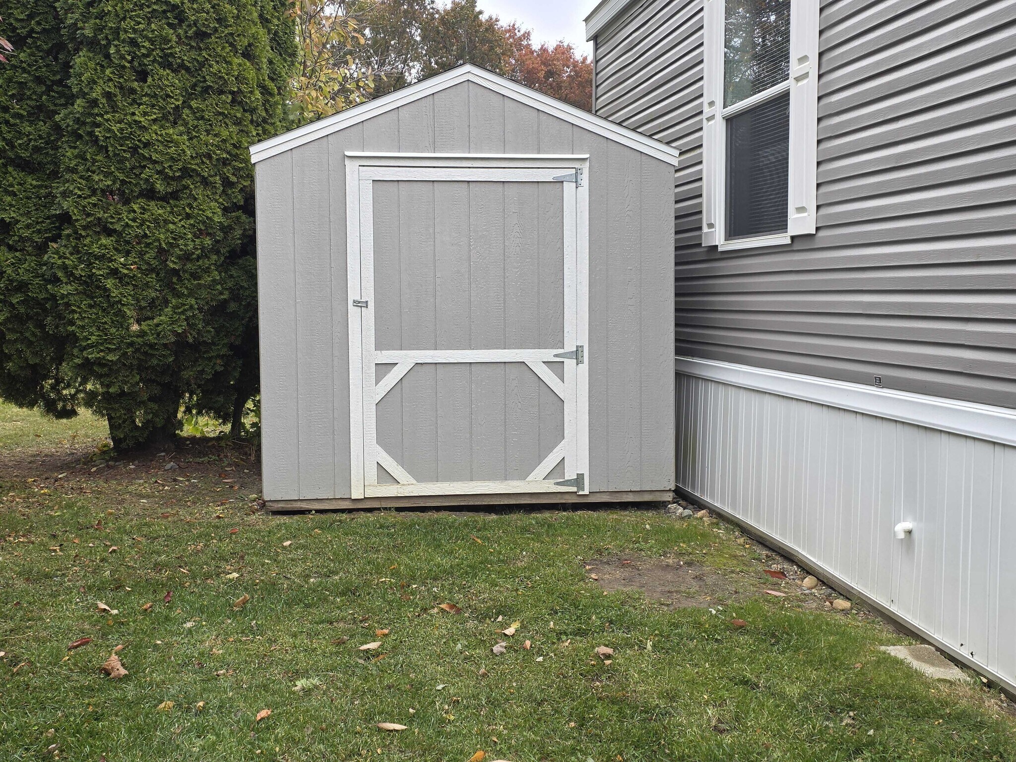 Building Photo - 3668 Willow Ct