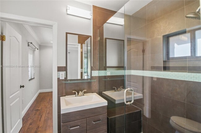 Building Photo - 1814 SW 22nd Terrace