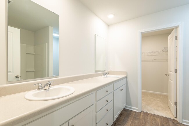 1st Floor Primary Bathroom - 200 Cozy Brook Ct