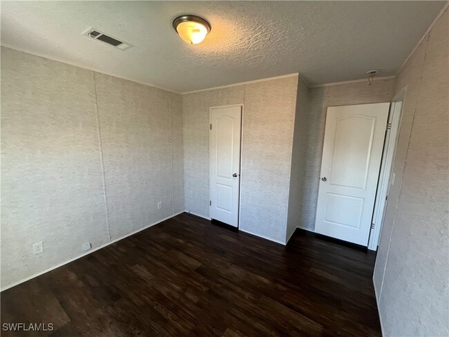 Building Photo - 5109 Flamingo Dr