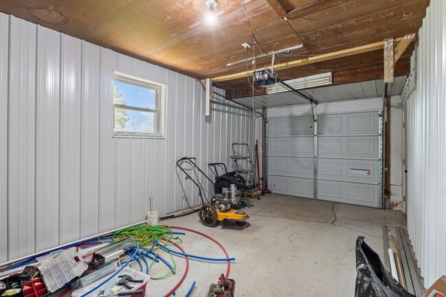 Building Photo - 185 Storage Rd