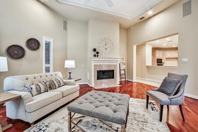 Building Photo - 16 Kelliwood Ct Cir