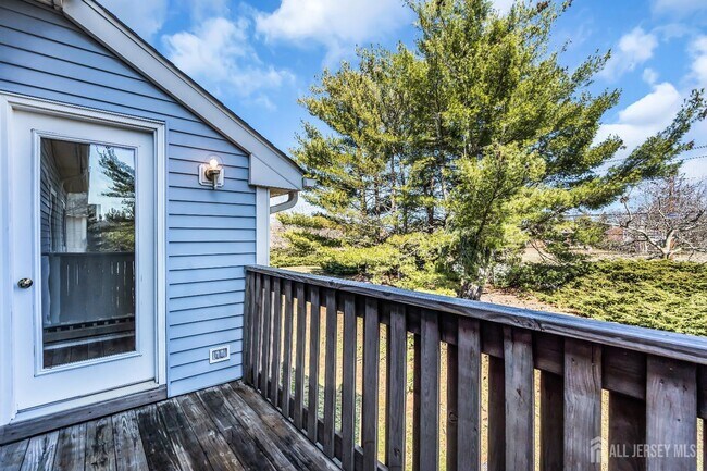 Building Photo - 2016 Aspen Dr