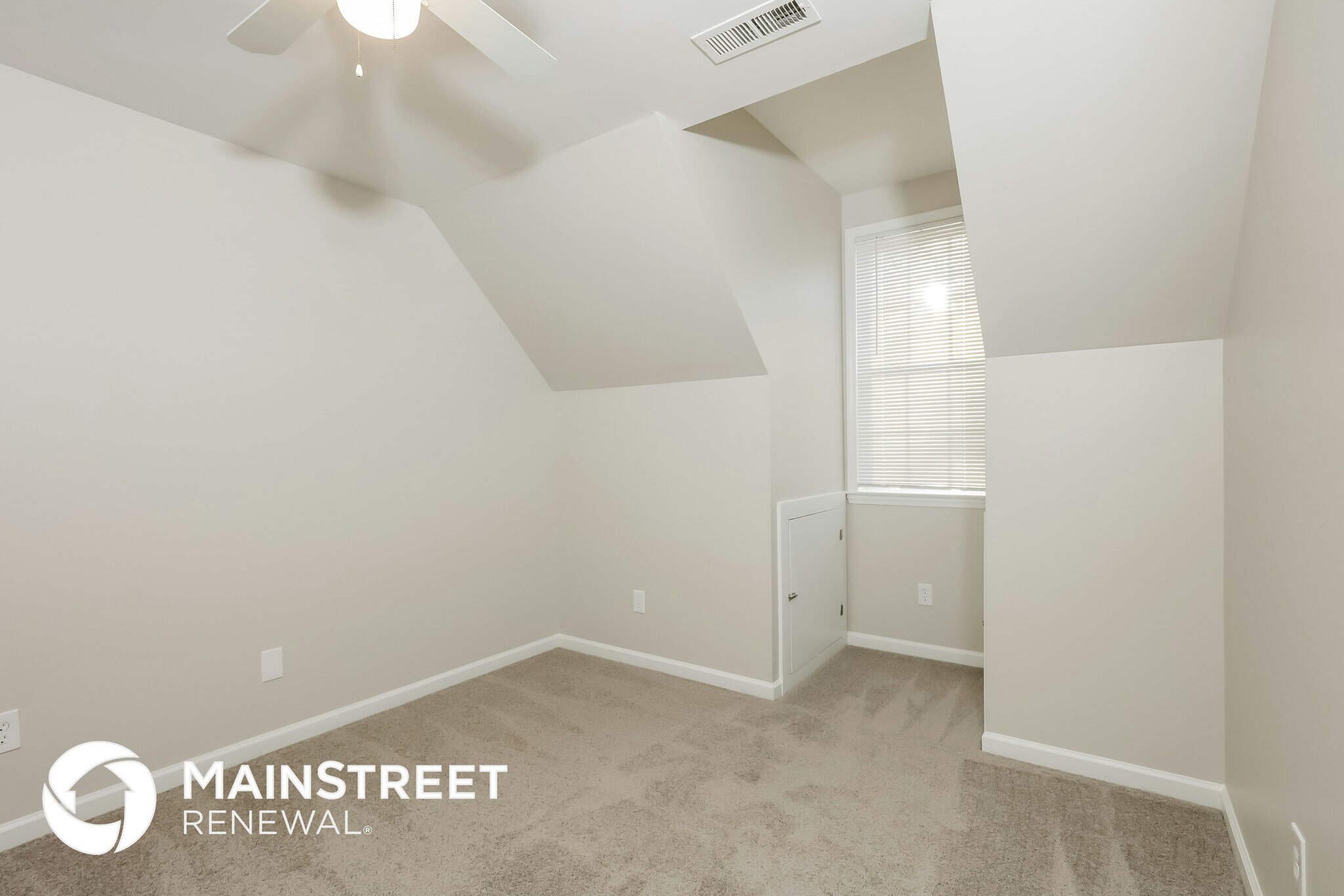 Building Photo - 90 Cedarhurst Ln