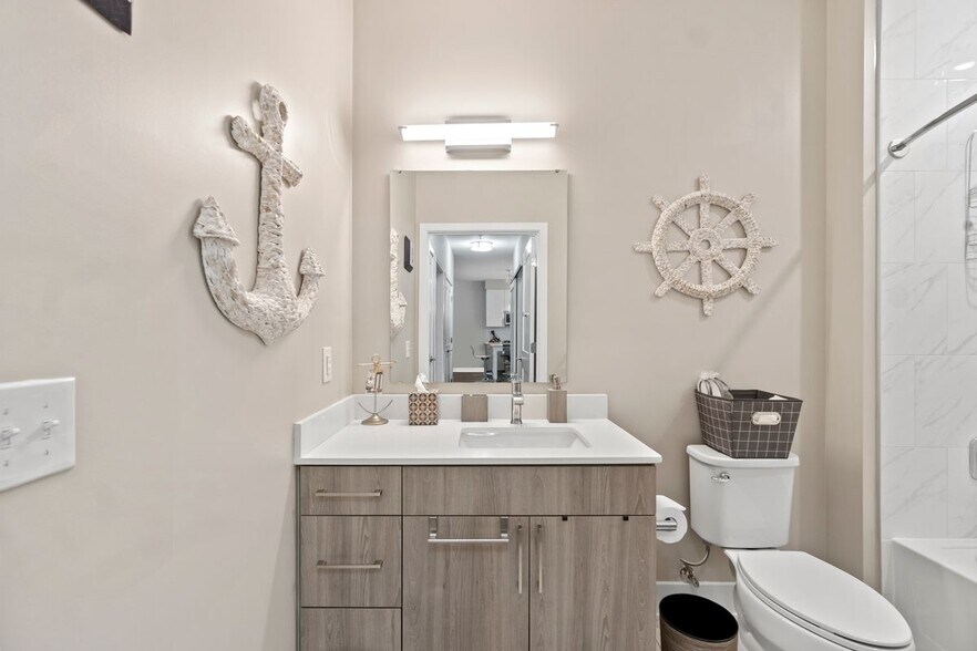 Building Photo - 145 Riverhaven Dr