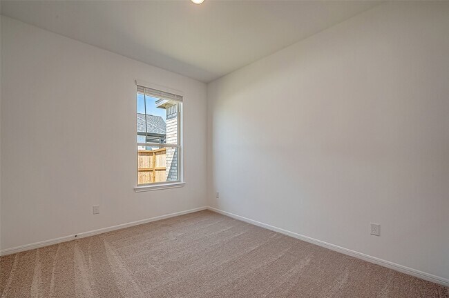 Building Photo - 7134 Glennwick Grv Ln