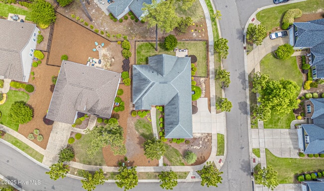 Building Photo - 201 Sundew Ct