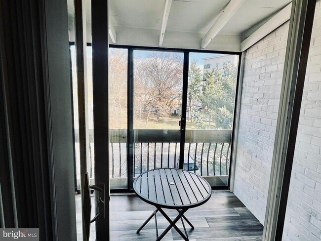 Building Photo - 10528 Cross Fox Ln