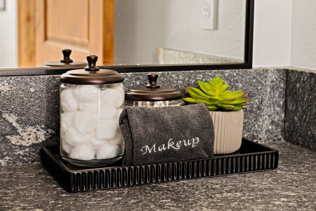 Building Photo - 89192 U.S. 26-SI ID1223593P