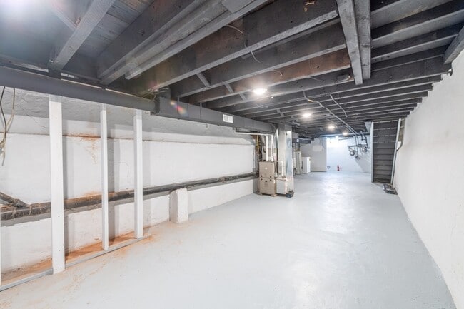 Building Photo - 1422 Jackson St