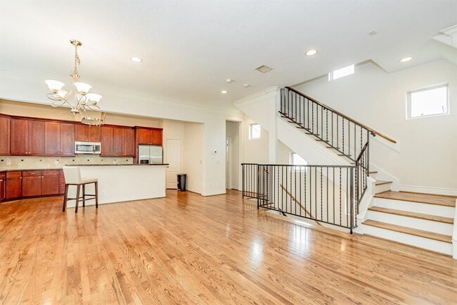 Building Photo - 5514 Crooms St