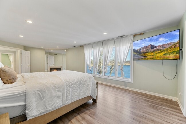 Building Photo - 2419 Cumberland Cir