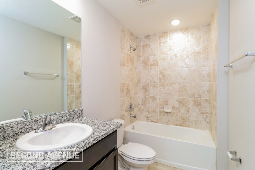 Building Photo - 291 Foley St SE