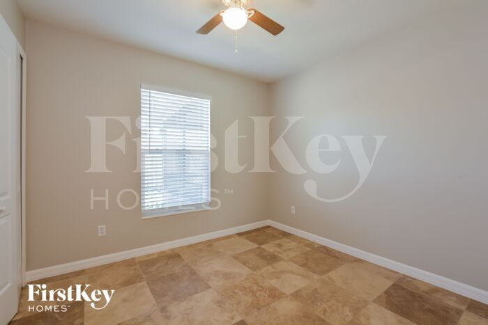 Building Photo - 497 Wurst Rd