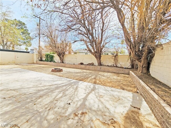 Building Photo - 5409 Mountain View Dr