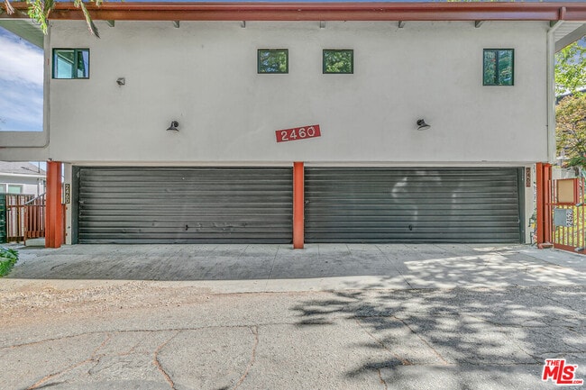Building Photo - 2462 N Gower St