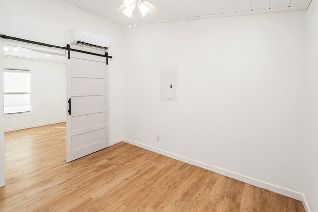 Building Photo - 720 Pritchett Ln