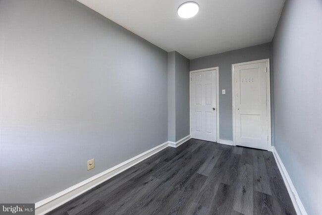 Building Photo - 1150 Devereaux Ave