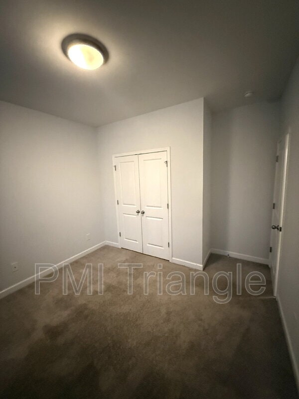 Building Photo - 156 Etteinne Garden Ln