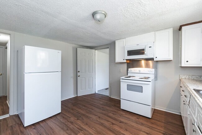Building Photo - 307 Olivia Ln