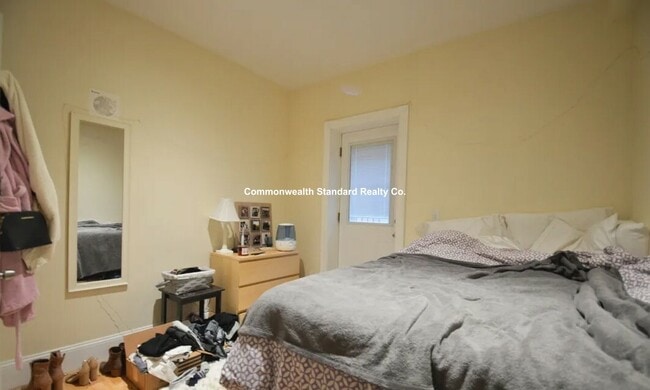 Building Photo - 1203 Beacon St