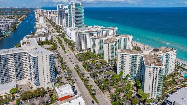 Building Photo - 3901 S Ocean Dr