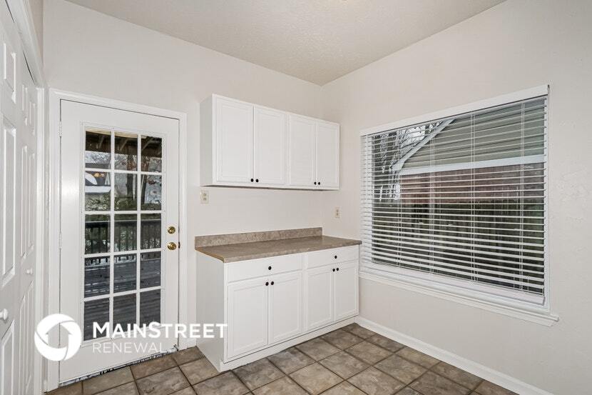 Building Photo - 7897 Bentwood Cir