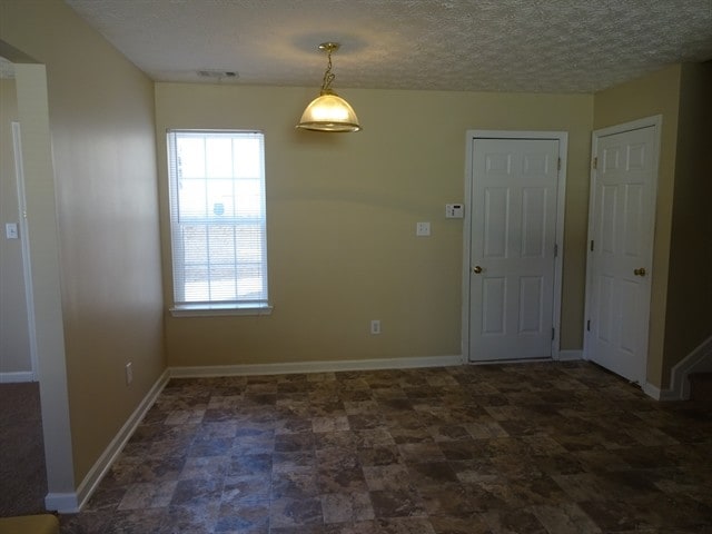 Building Photo - 1522 Cutters Mill Dr