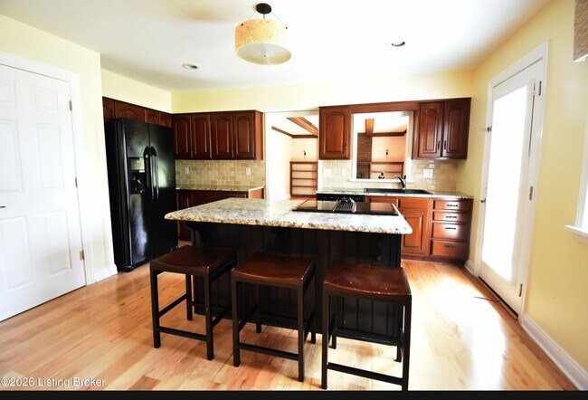 Building Photo - 308 Hawick Pl